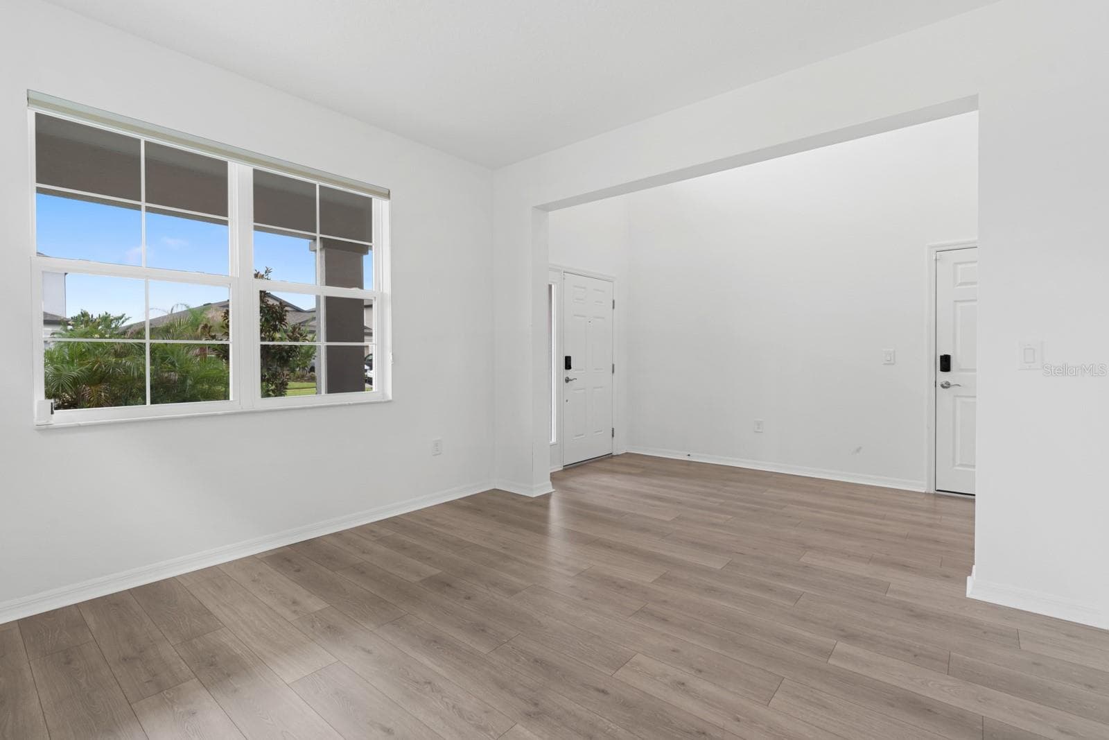 Single Family Residence at 10726 NEW MORNING DR, TAMPA, photo 13 of 80