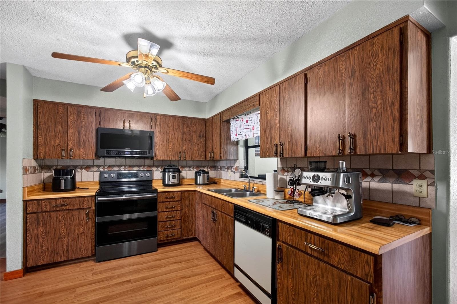 Single Family Residence at 12776 SE 87TH TER, BELLEVIEW, photo 10 of 41