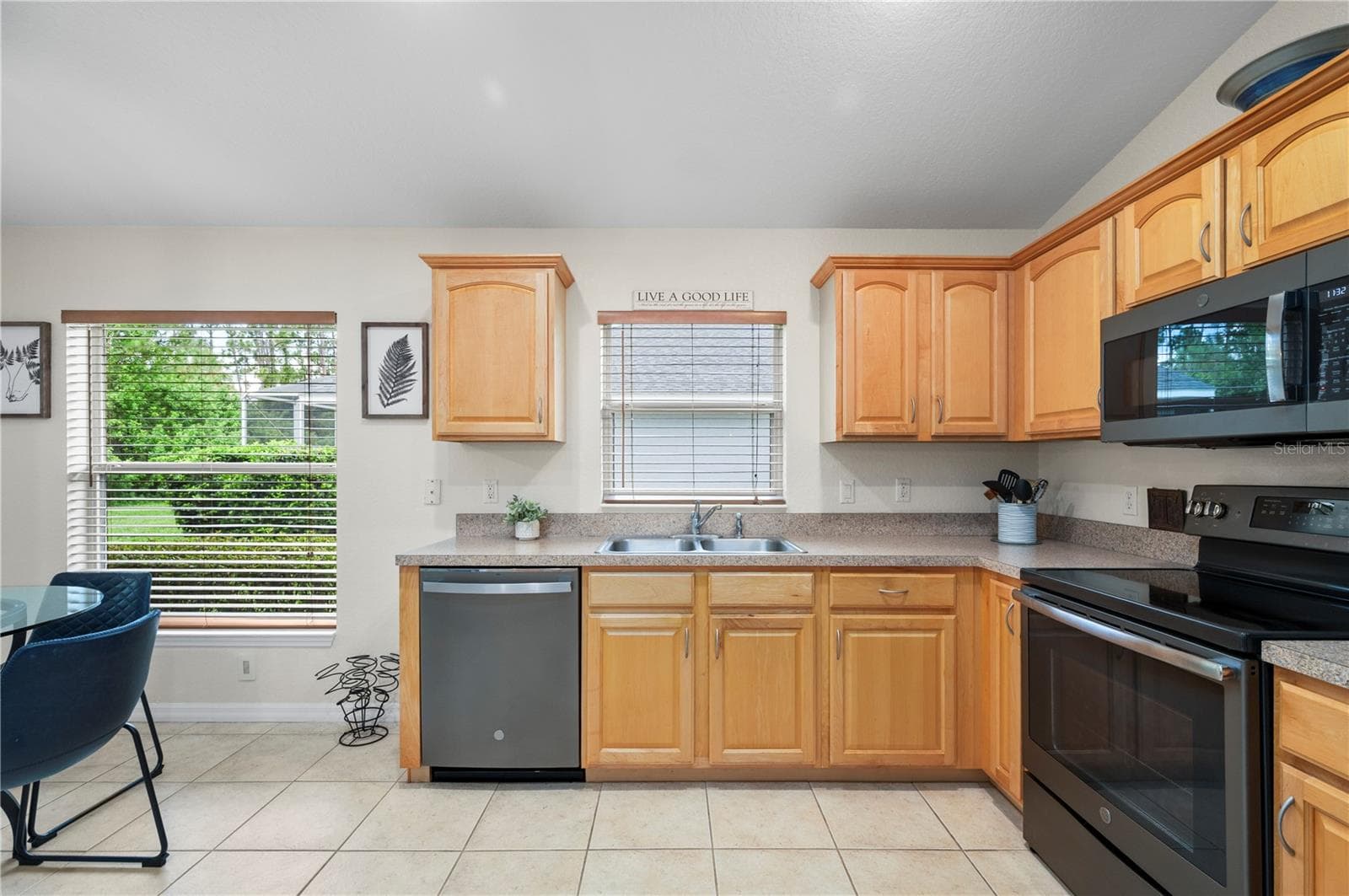 Single Family Residence at 1611 SCARLETT AVE, NORTH PORT, photo 12 of 58