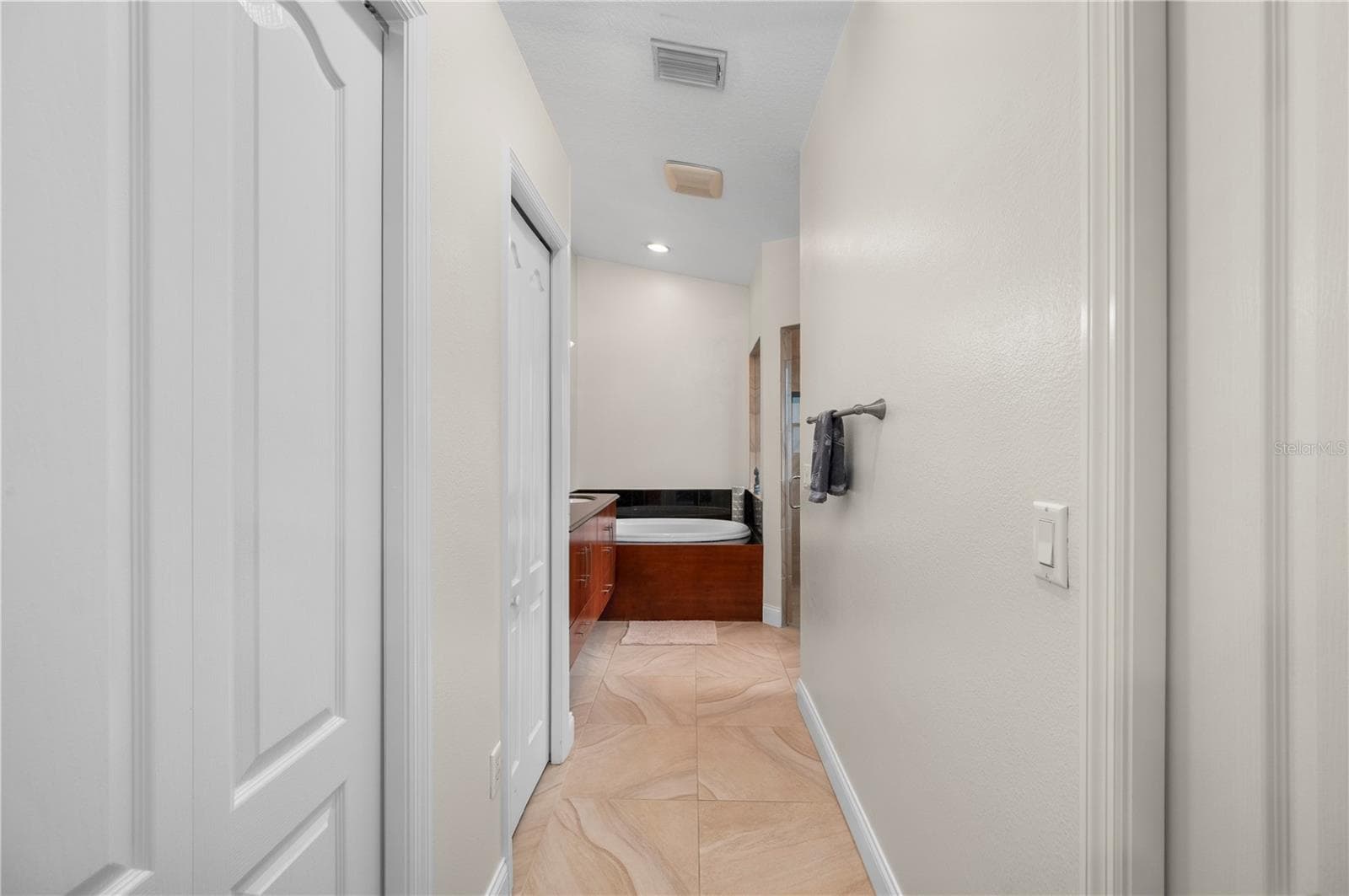 Single Family Residence at 1611 SCARLETT AVE, NORTH PORT, photo 22 of 58