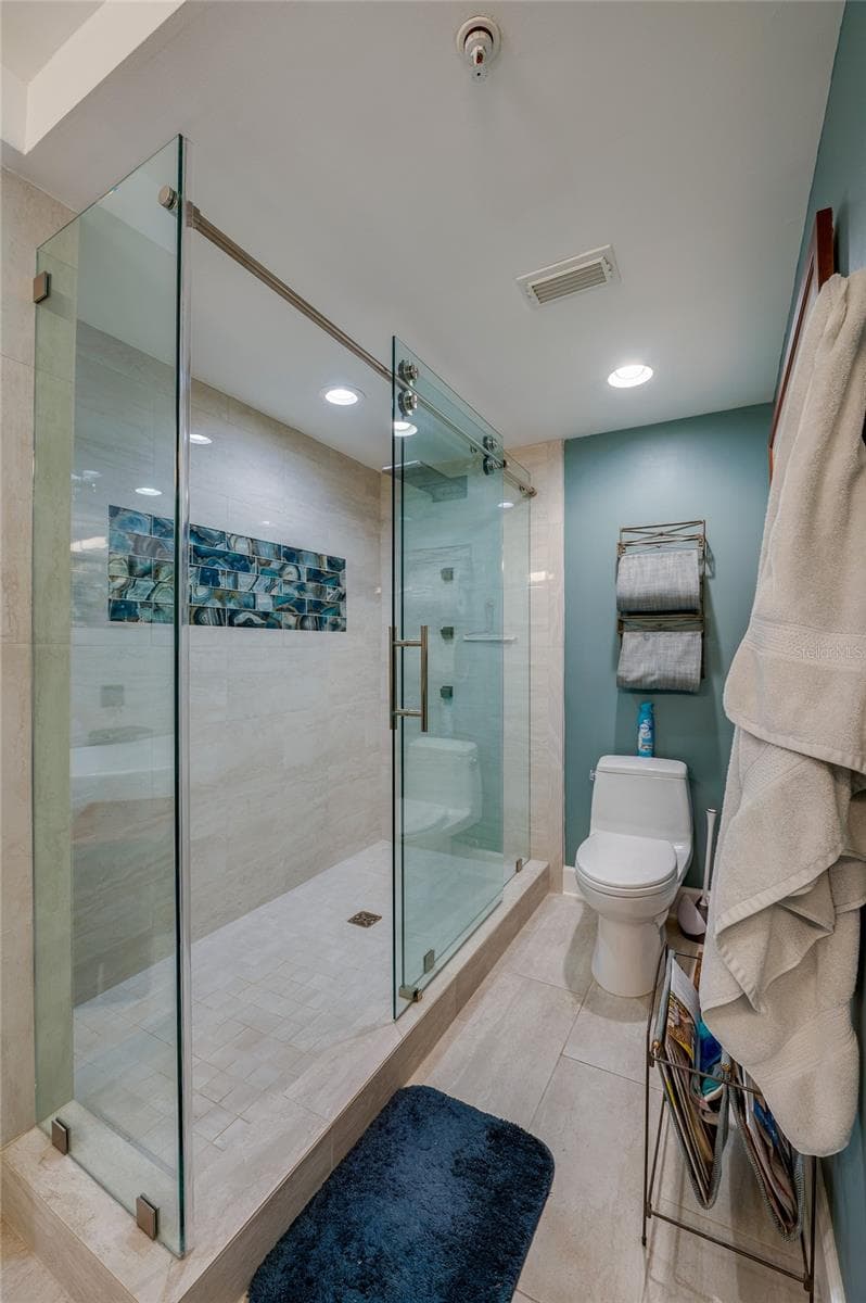 Master Shower - 4565 S ATLANTIC AVE #5204, PONCE INLET