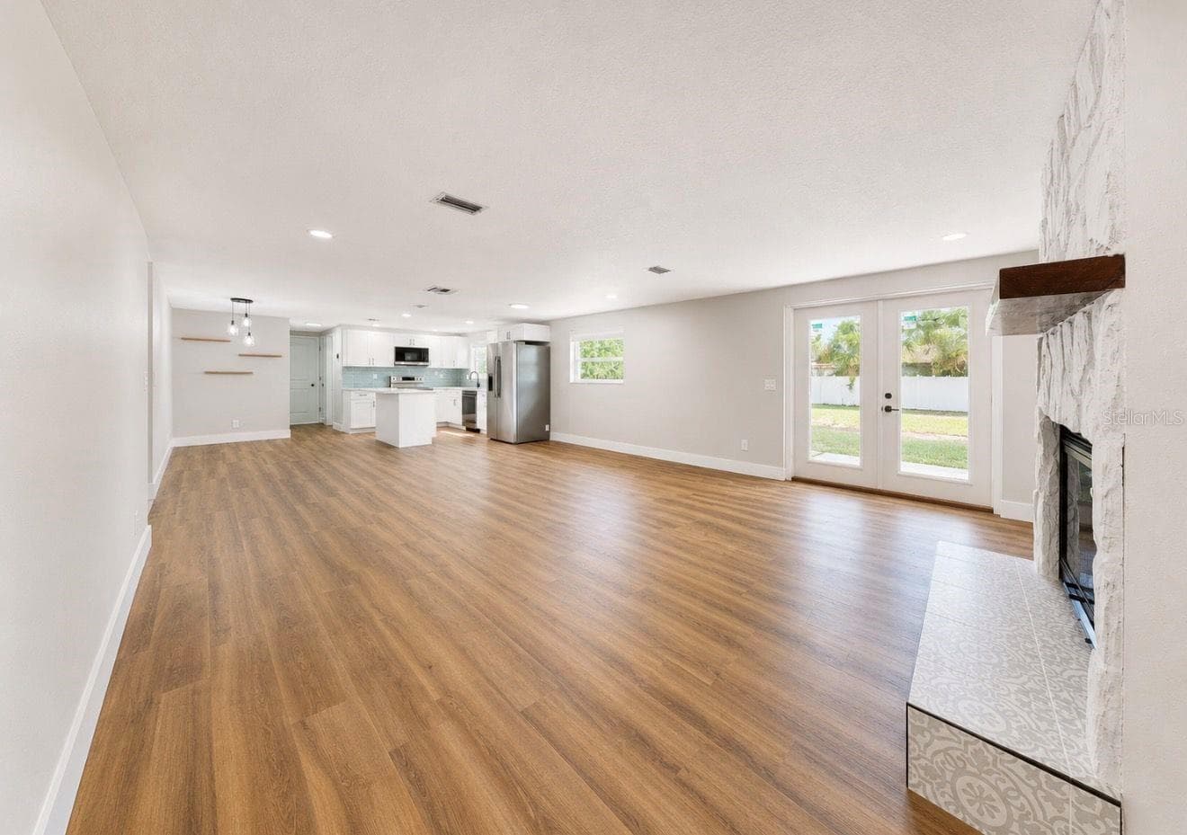 Single Family Residence at 617 GOLF AND SEA BLVD, APOLLO BEACH, photo 10 of 35