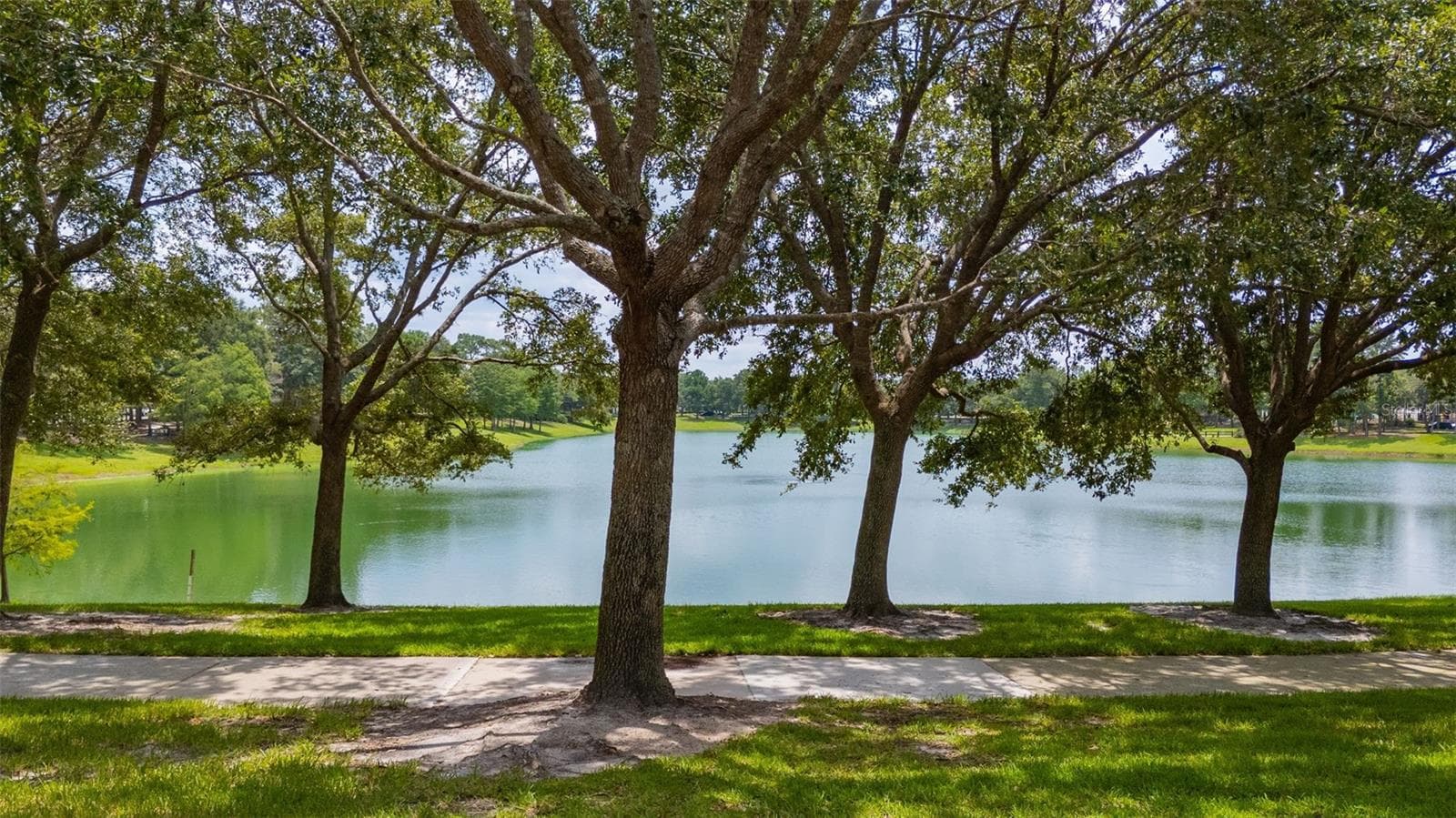Single Family Residence at 314 W LAKE VICTORIA CIR, DELAND, photo 50 of 66