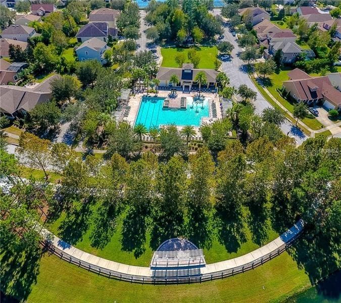 Community Pool - 314 W LAKE VICTORIA CIR, DELAND