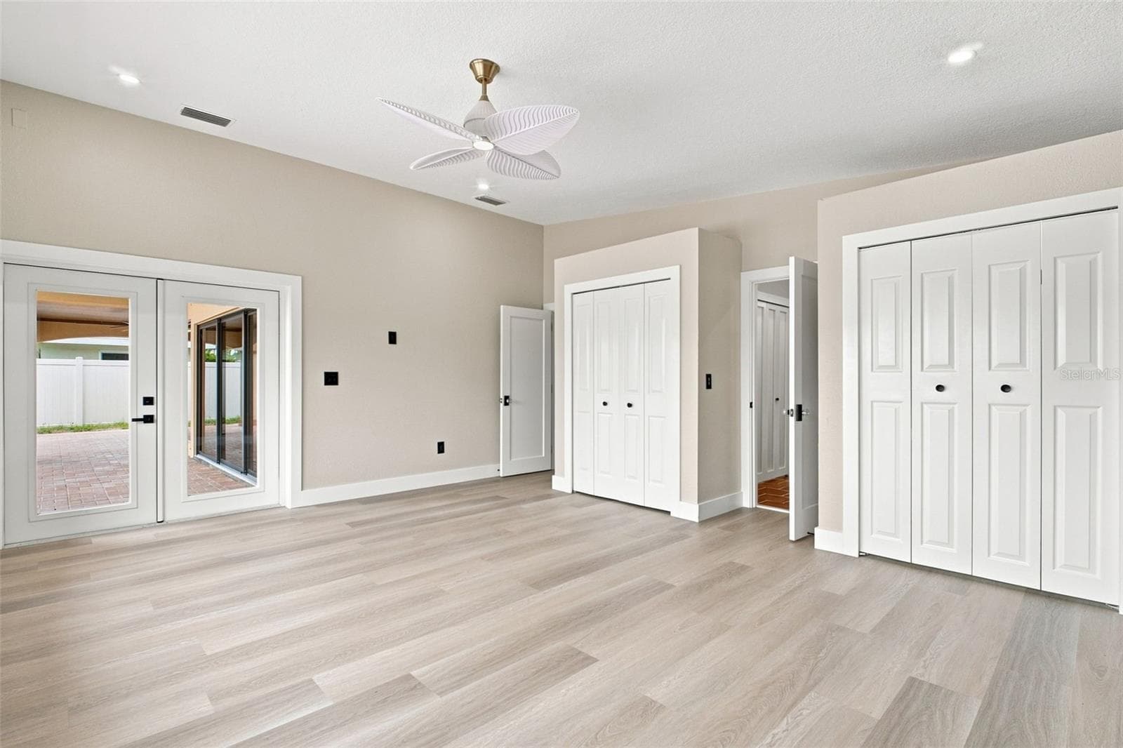 Primary Bedroom - 15918 REDINGTON DR, REDINGTON BEACH
