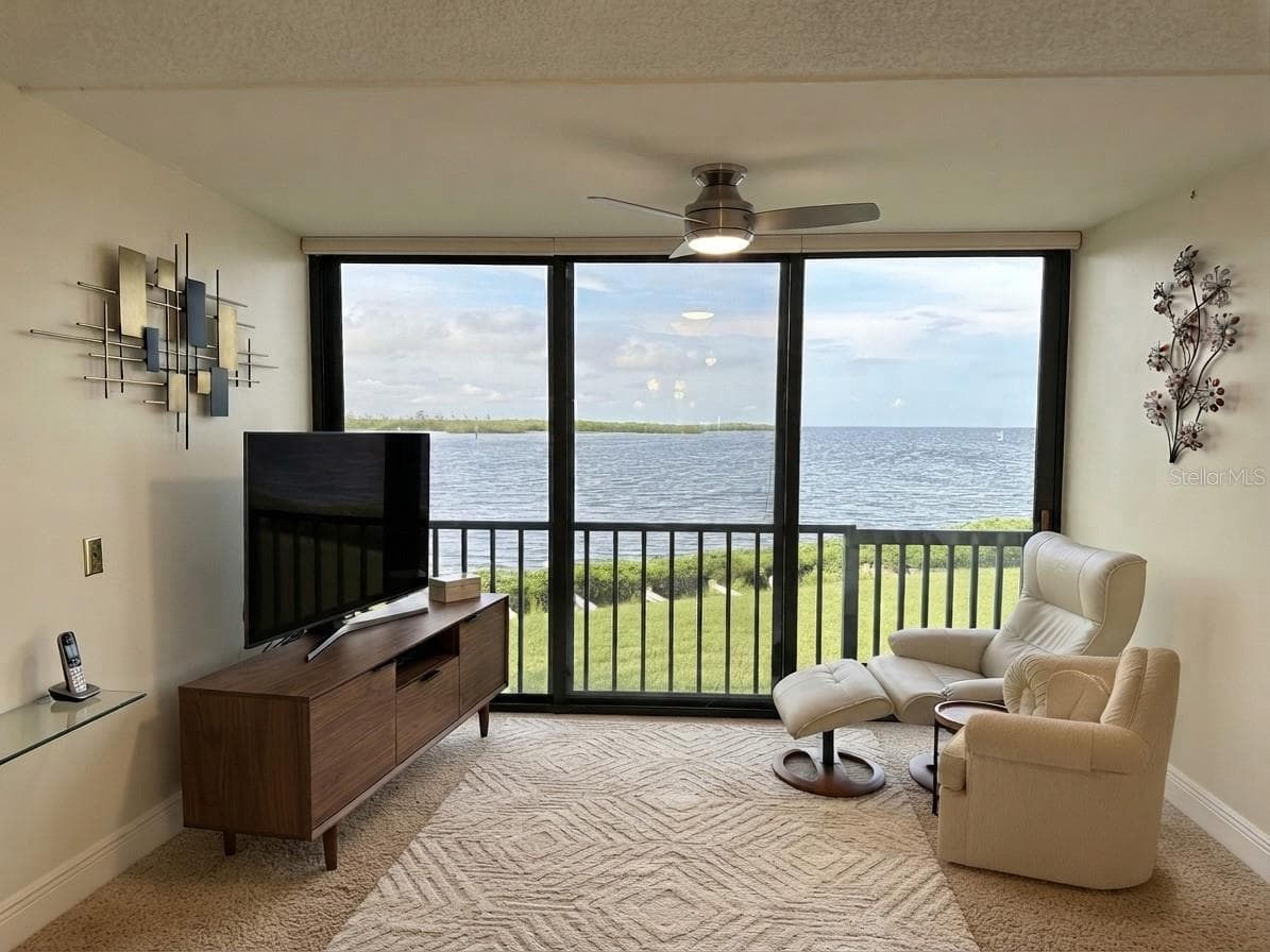 Condominium at 4620 BAY BLVD #1112, PORT RICHEY, photo 2 of 26