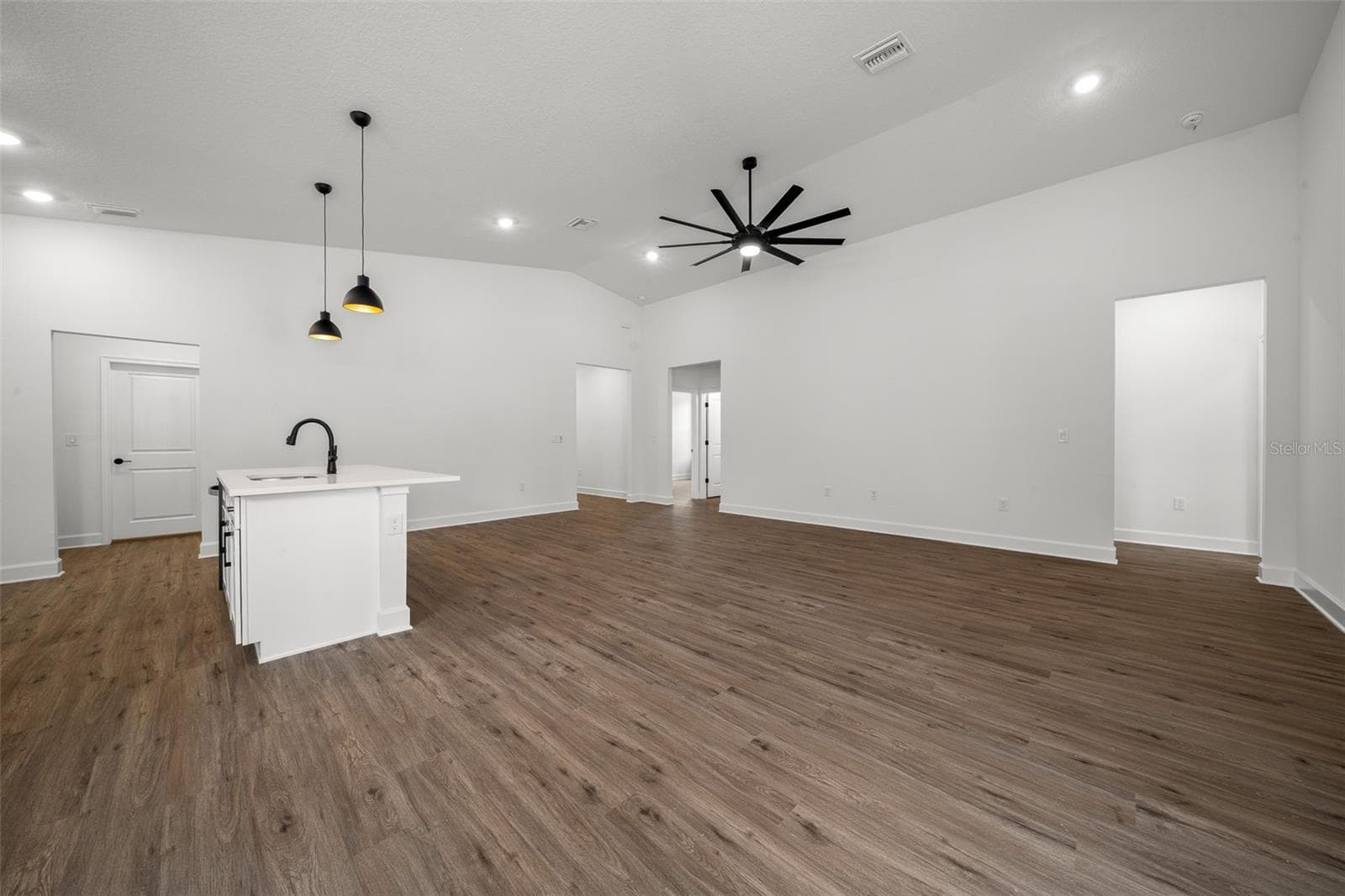 Single Family Residence at 10153 LYNNHAVEN RD, SPRING HILL, photo 12 of 46