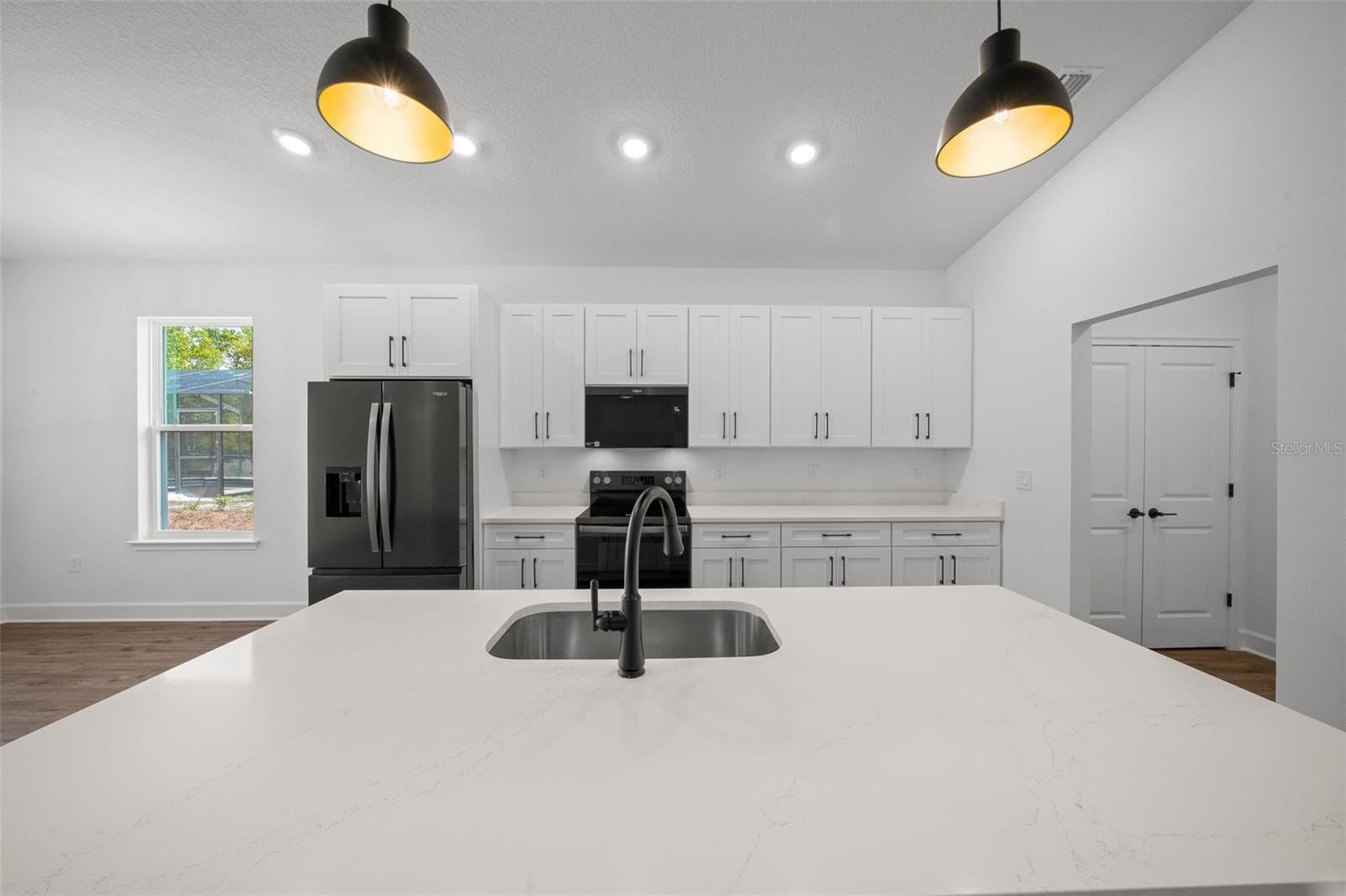 Single Family Residence at 10153 LYNNHAVEN RD, SPRING HILL, photo 18 of 46