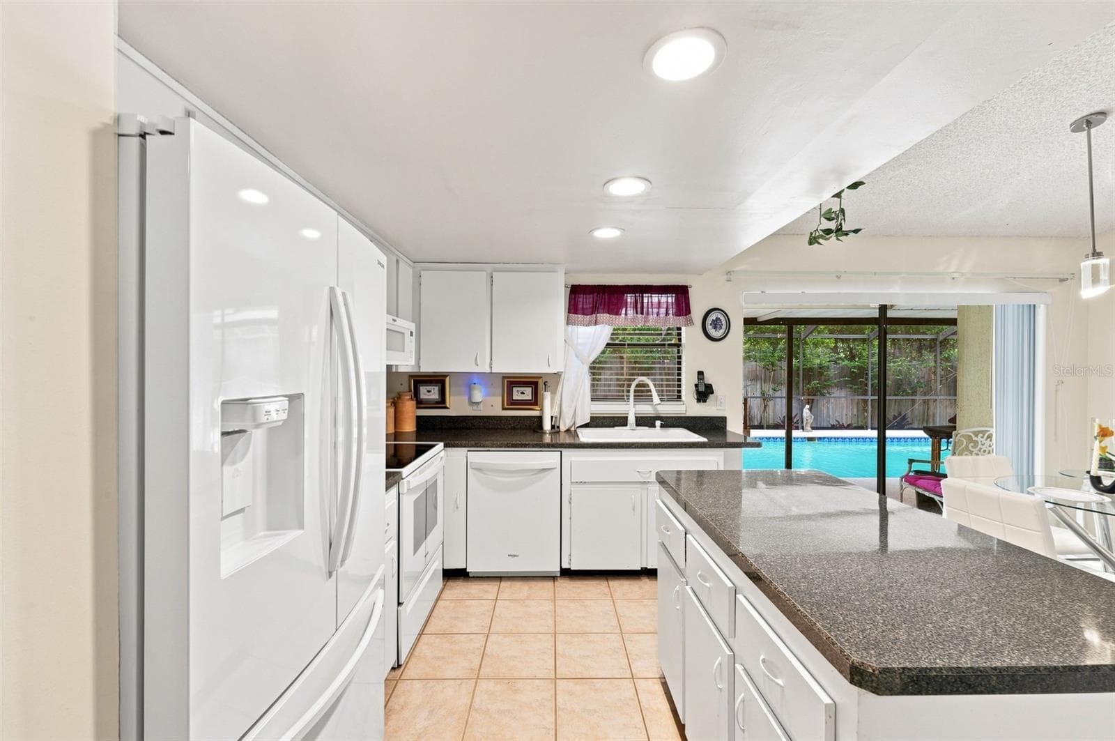 Single Family Residence at 400 FAIRBANKS RD, SPRING HILL, photo 13 of 35