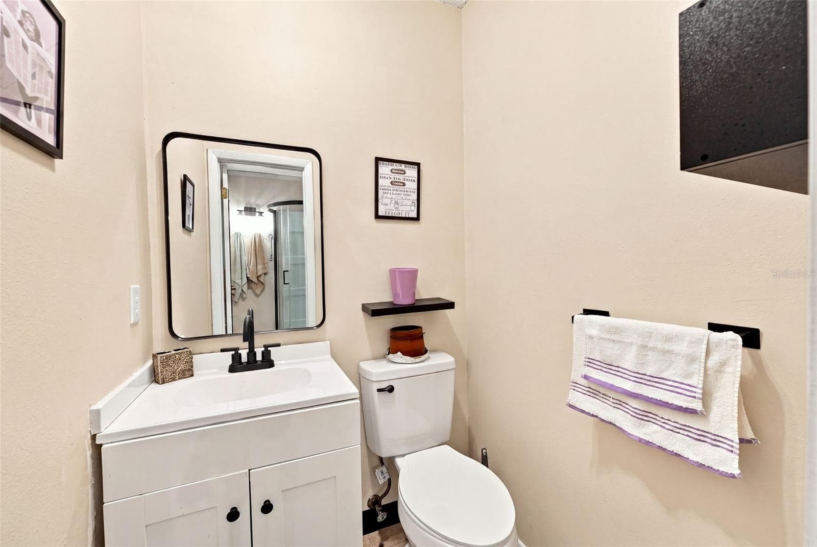 Mother-In-Law Suite Bathroom - 400 FAIRBANKS RD, SPRING HILL