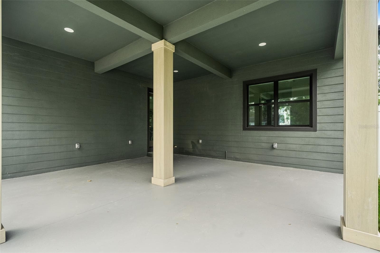 Single Family Residence at 6606 N 9TH ST, TAMPA, photo 4 of 62