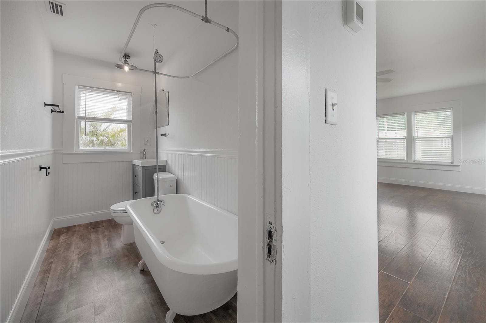 Single Family Residence at 405 E CAYUGA ST, TAMPA, photo 22 of 54