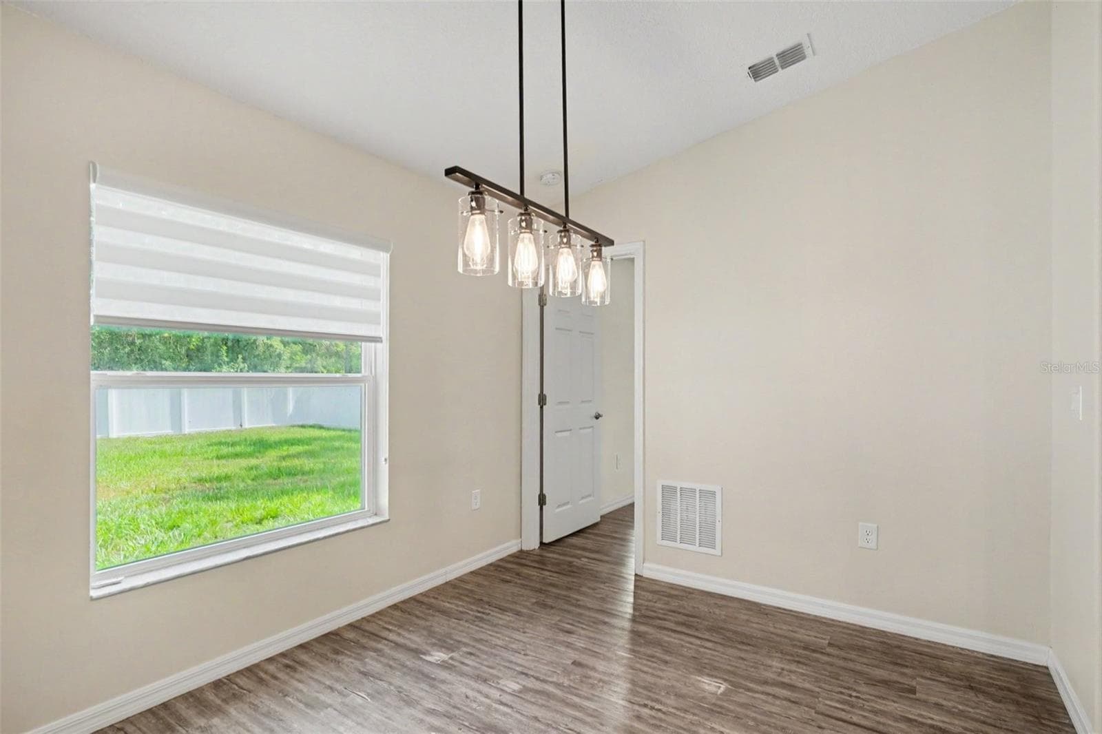 Single Family Residence at 427 SE FLAGLER RD, PALM BAY, photo 4 of 28
