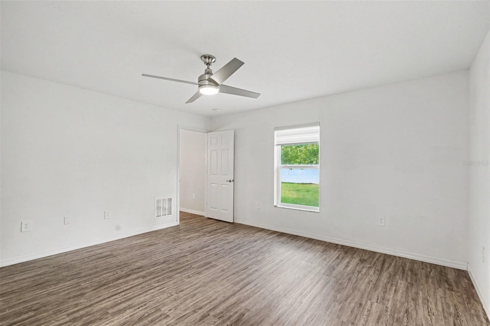 Single Family Residence at 427 SE FLAGLER RD, PALM BAY, photo 21 of 28