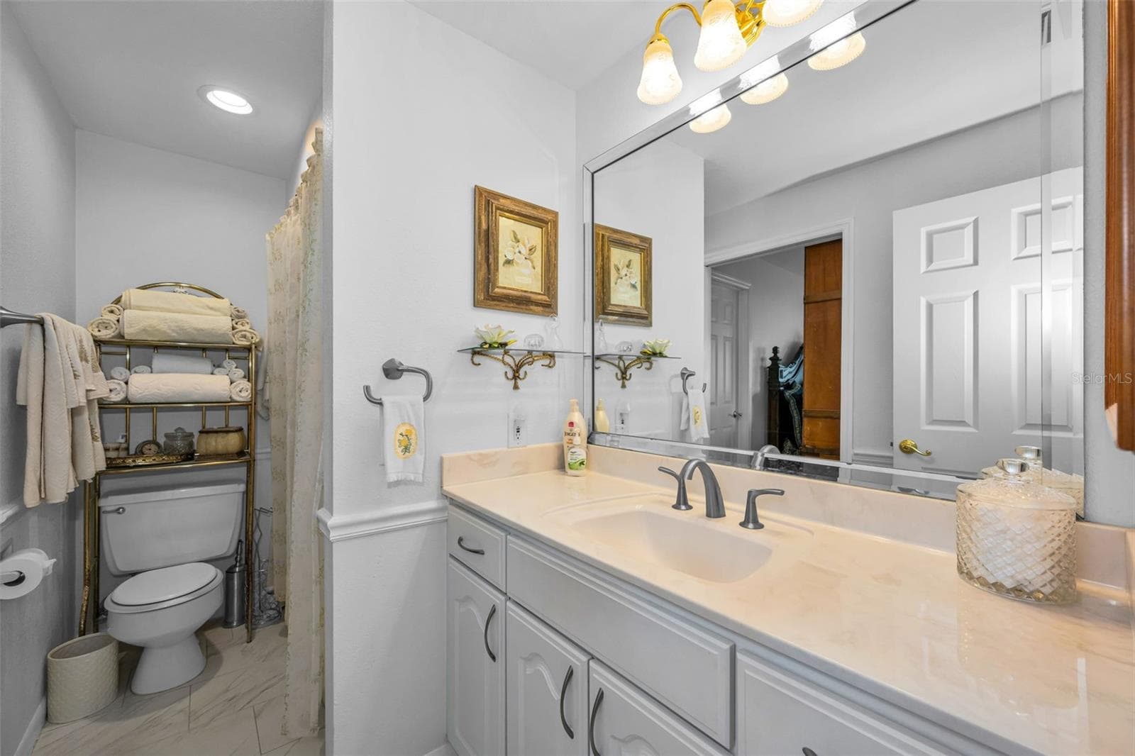 Condominium at 433 S PAULA DR #32, DUNEDIN, photo 44 of 70