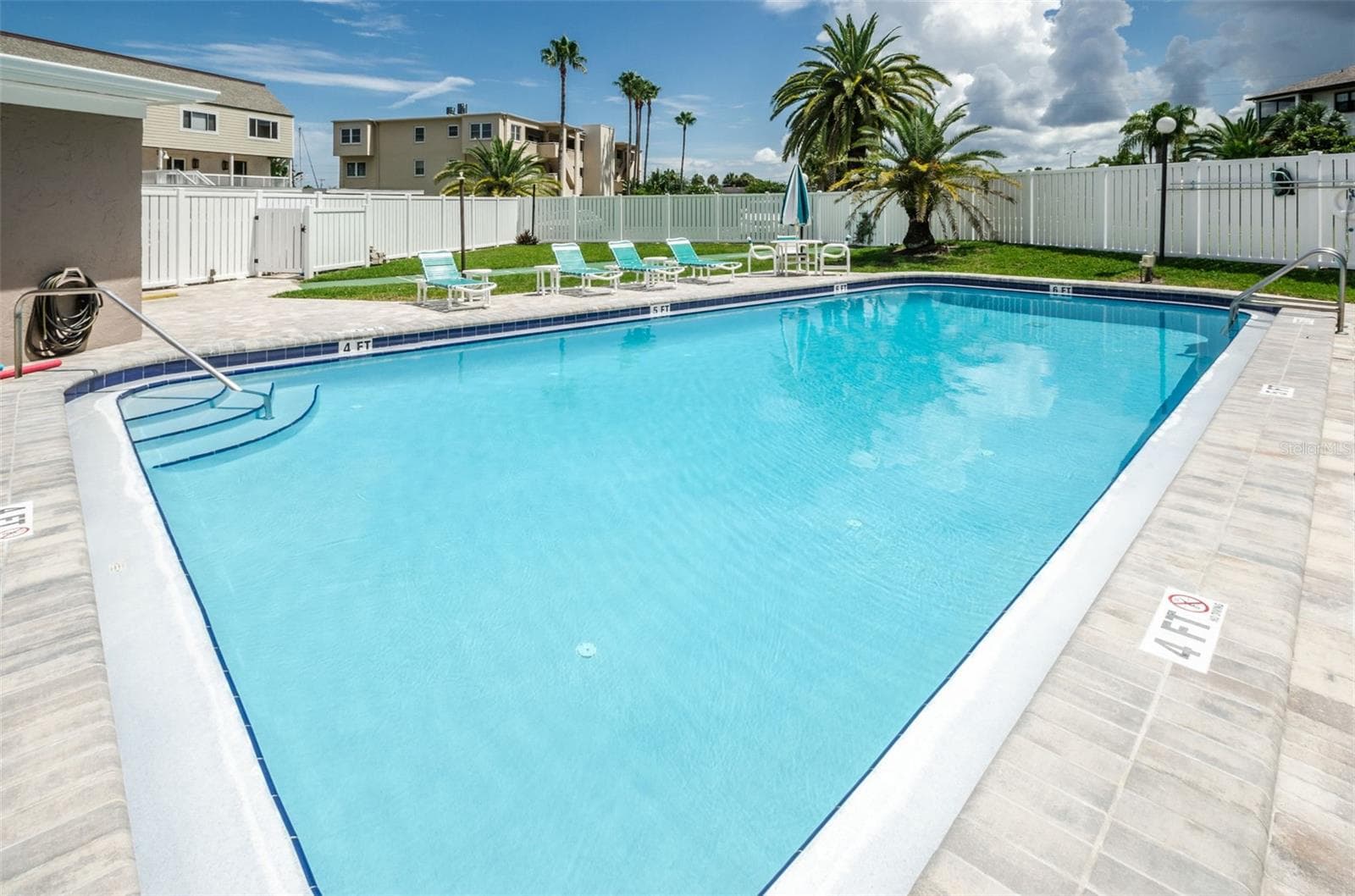 Condominium at 433 S PAULA DR #32, DUNEDIN, photo 61 of 70