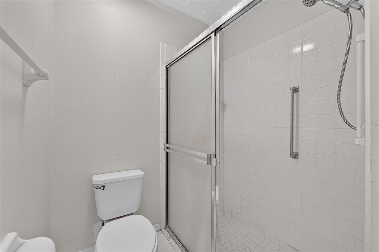 Walk-in Shower in Primary Bath - 1023 MCDANIEL ST #139, SUN CITY CENTER