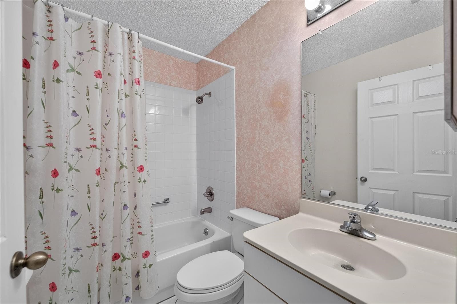 Guest Bath - 1023 MCDANIEL ST #139, SUN CITY CENTER