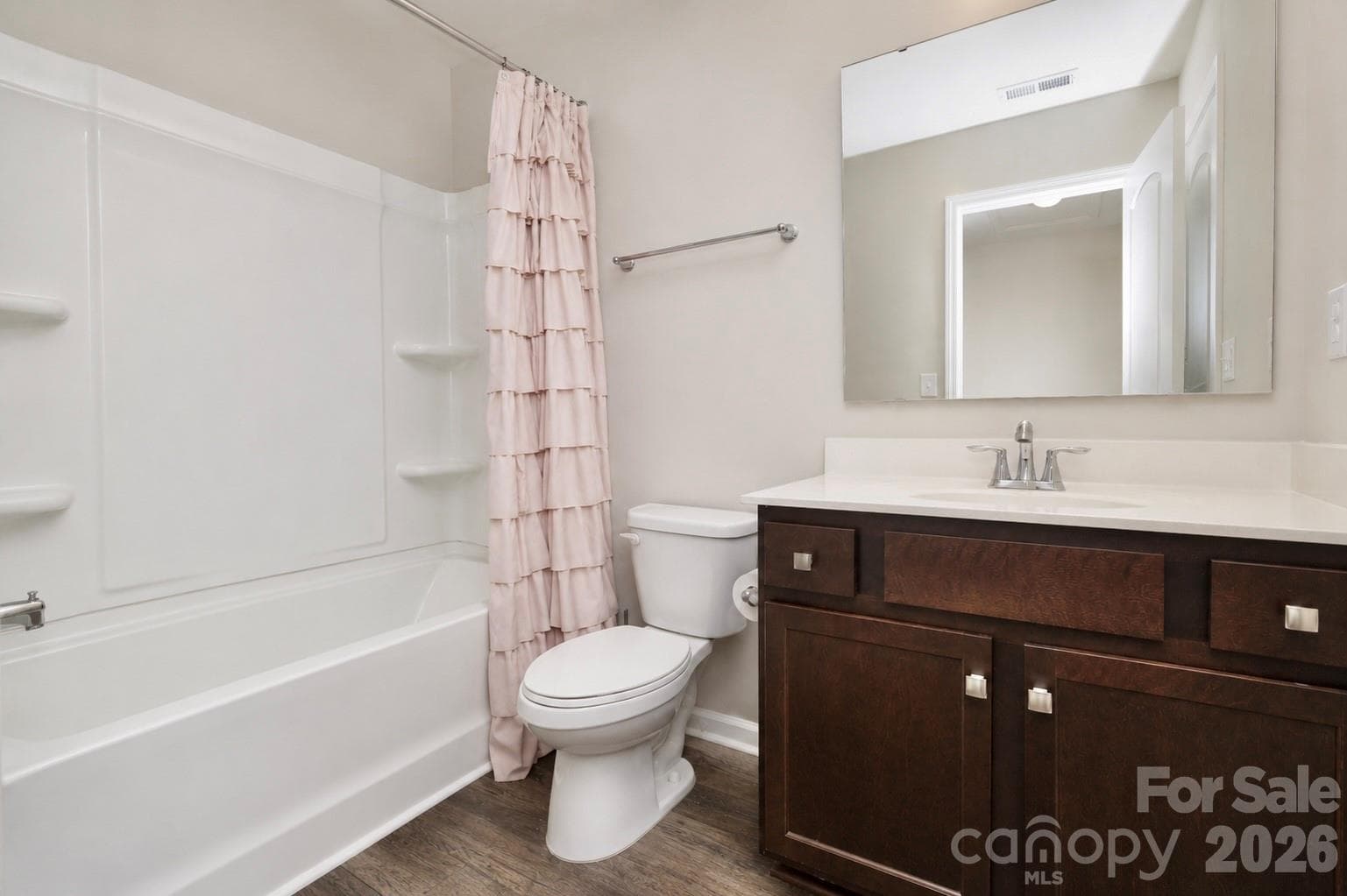 Single Family Residence at 26019 Appleyard Court, Lancaster, photo 13 of 21