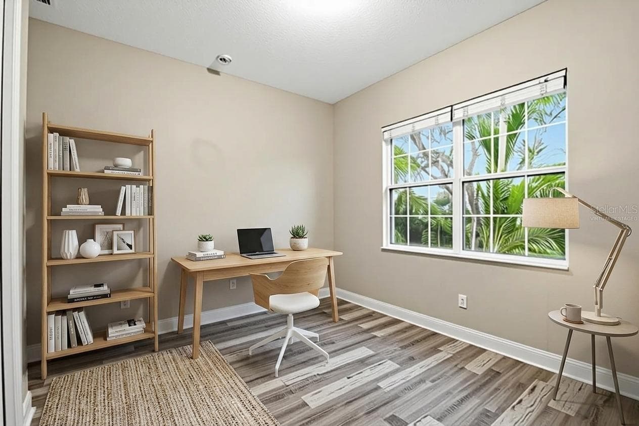 Virtually Staged - 9009 RIVERVIEW DR, RIVERVIEW