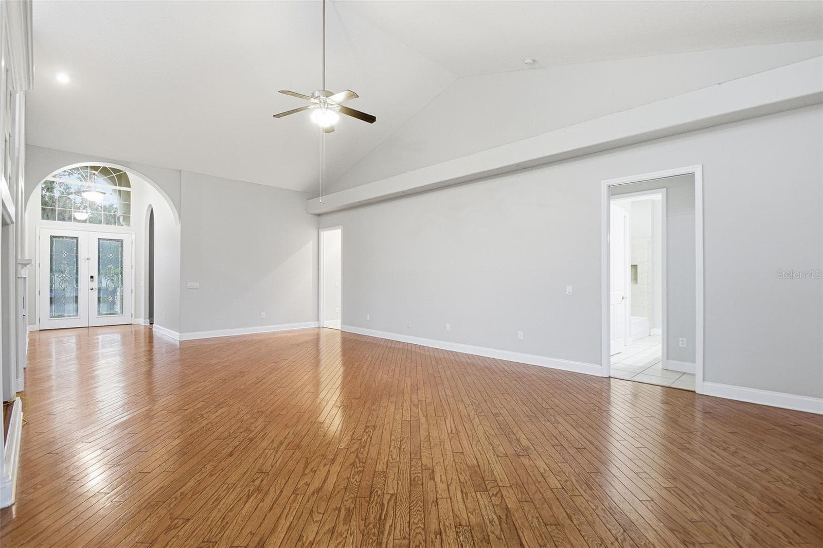 Single Family Residence at 9009 RIVERVIEW DR, RIVERVIEW, photo 10 of 62
