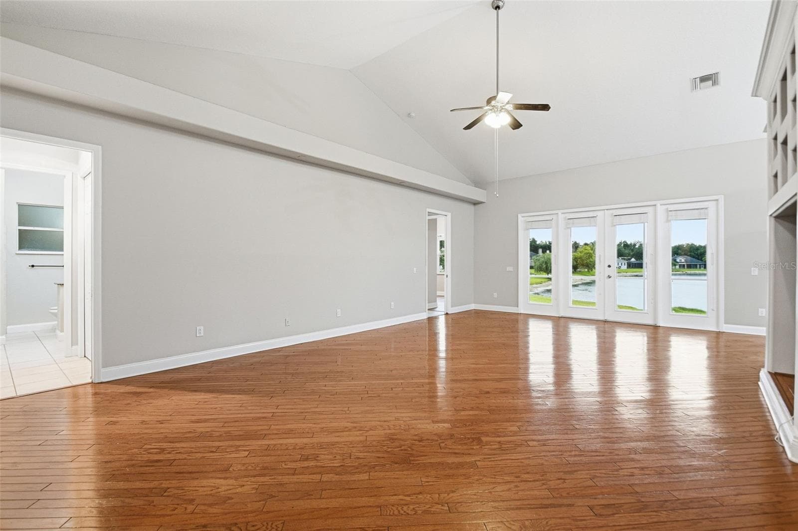 Single Family Residence at 9009 RIVERVIEW DR, RIVERVIEW, photo 11 of 62