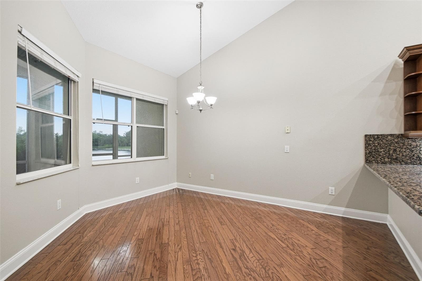 Single Family Residence at 9009 RIVERVIEW DR, RIVERVIEW, photo 16 of 62