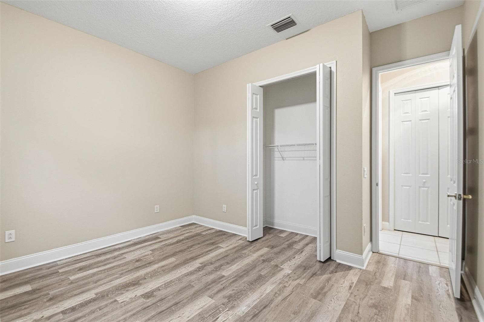 Single Family Residence at 9009 RIVERVIEW DR, RIVERVIEW, photo 29 of 62
