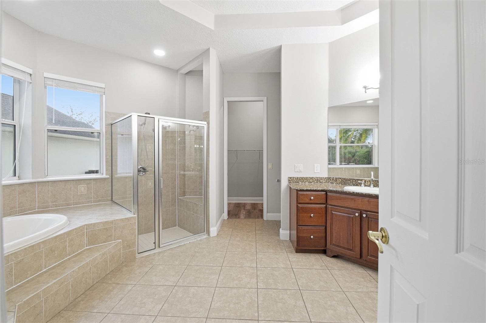 Single Family Residence at 9009 RIVERVIEW DR, RIVERVIEW, photo 49 of 62