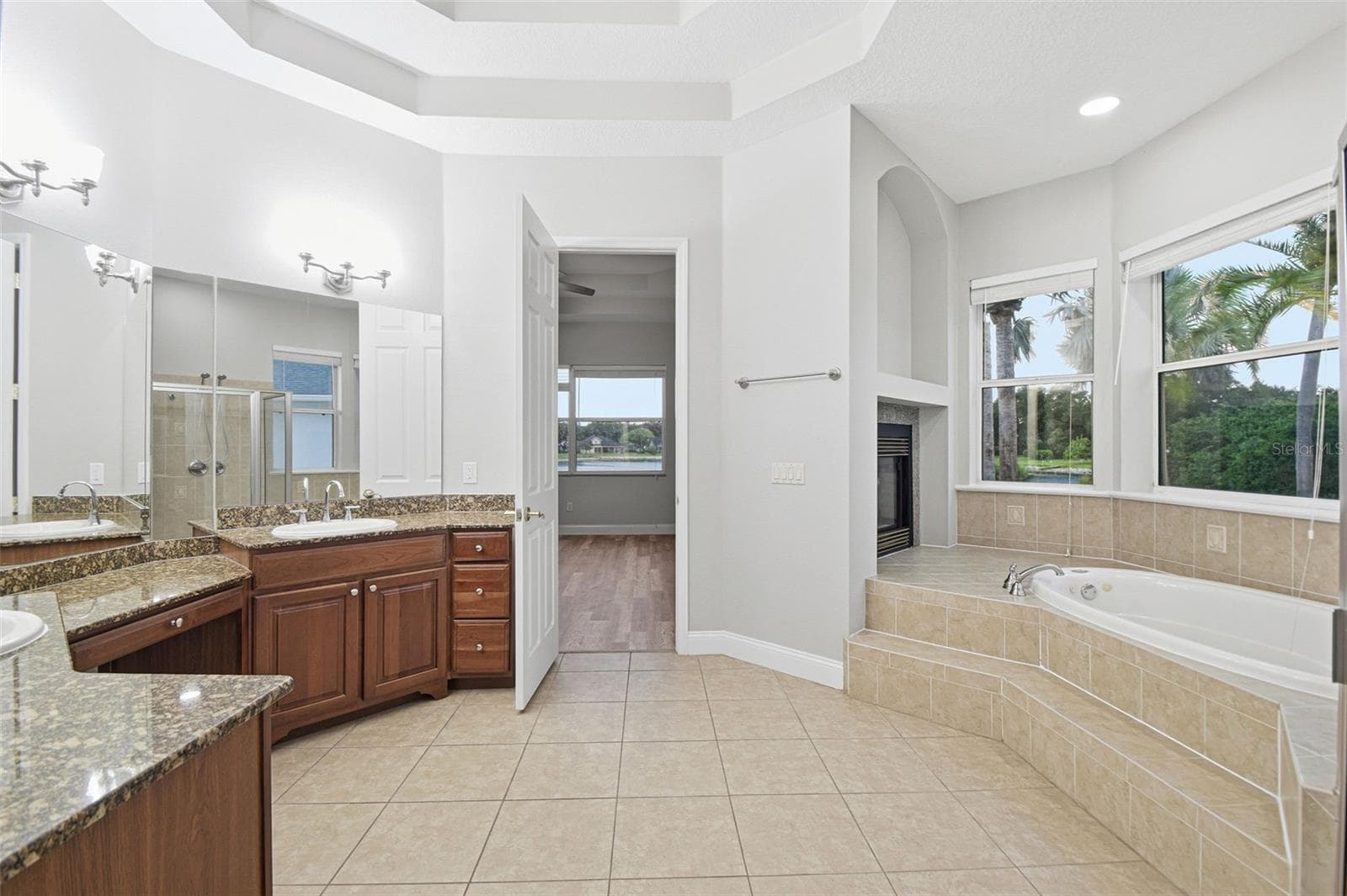 Single Family Residence at 9009 RIVERVIEW DR, RIVERVIEW, photo 52 of 62