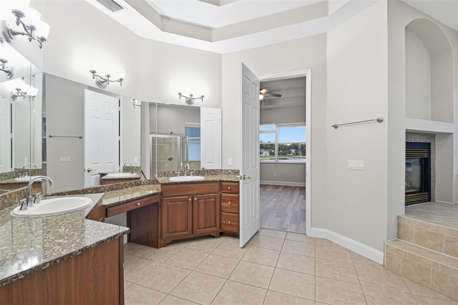 Single Family Residence at 9009 RIVERVIEW DR, RIVERVIEW, photo 53 of 62