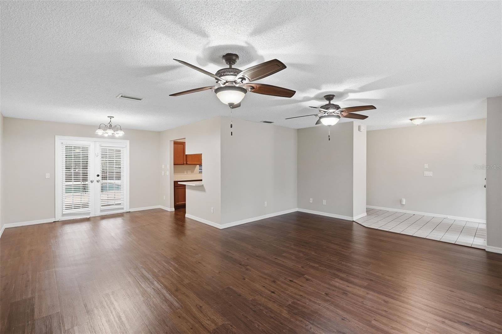 Single Family Residence at 408 COLEMAN DR, WINTER HAVEN, photo 8 of 32