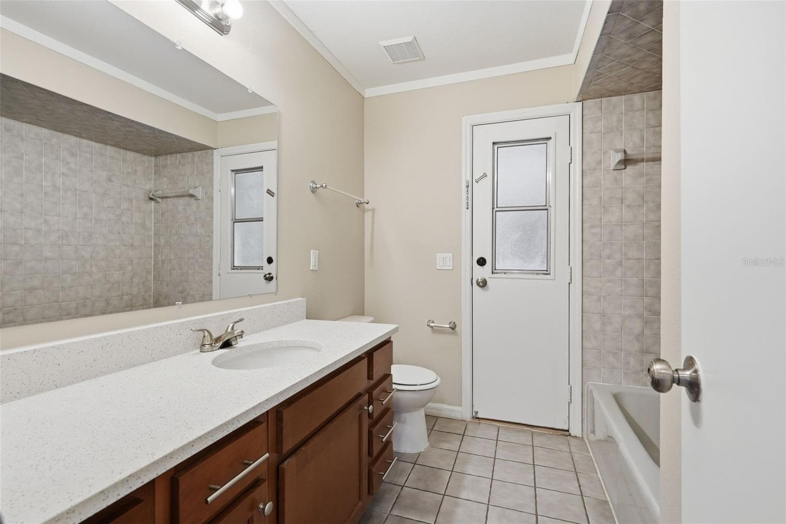 Single Family Residence at 408 COLEMAN DR, WINTER HAVEN, photo 24 of 32