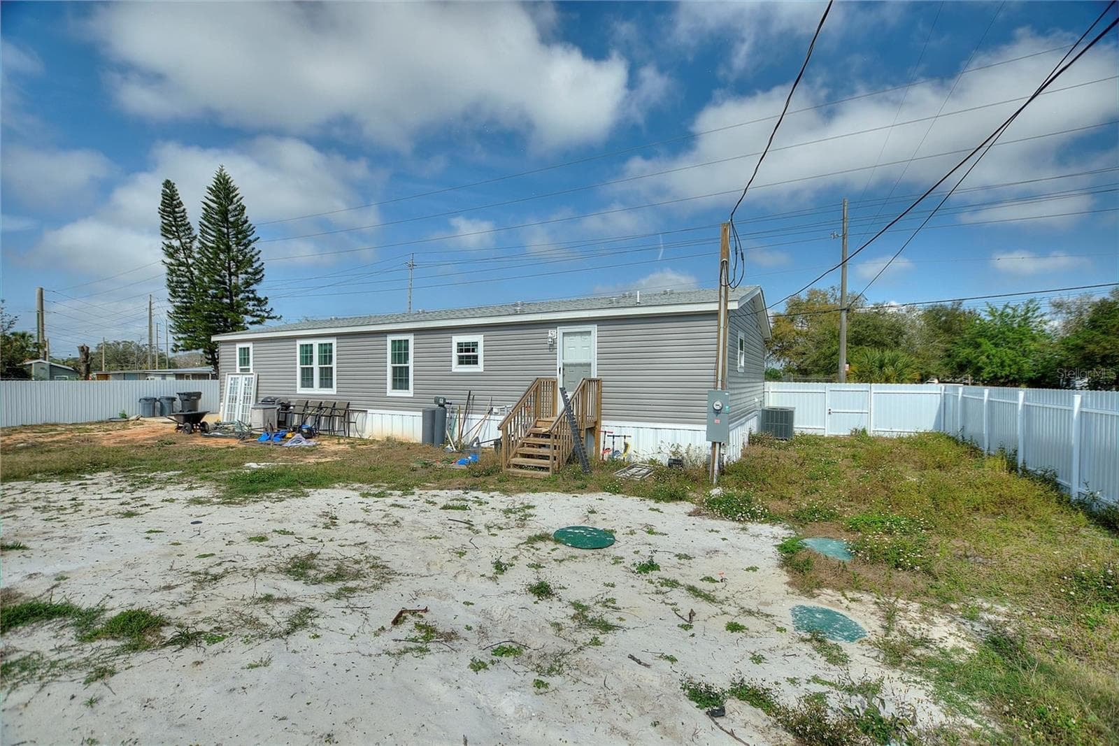 Manufactured Home at 2337 E MAIN ST, LAKELAND, photo 23 of 46