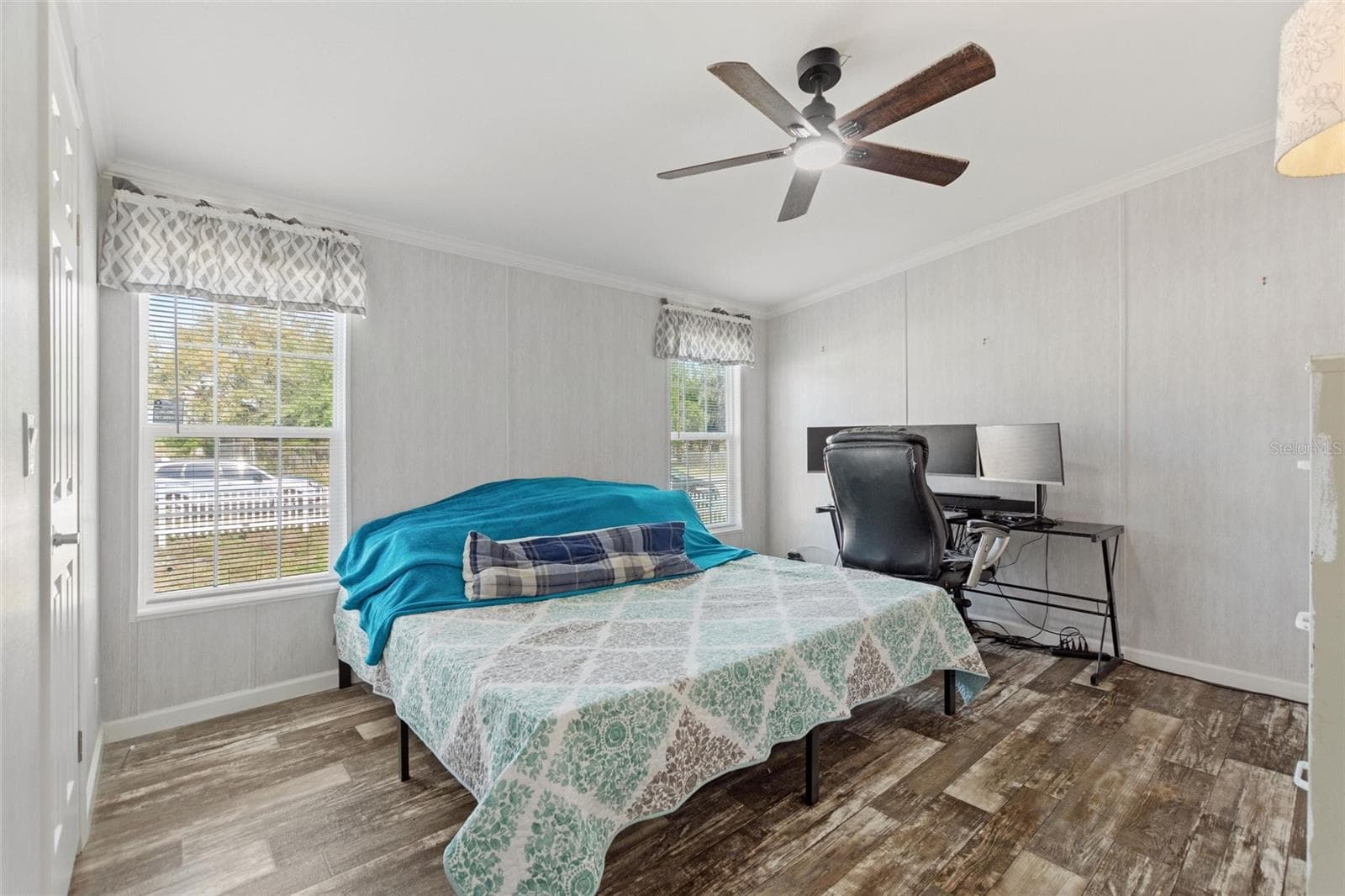Manufactured Home at 2337 E MAIN ST, LAKELAND, photo 45 of 46