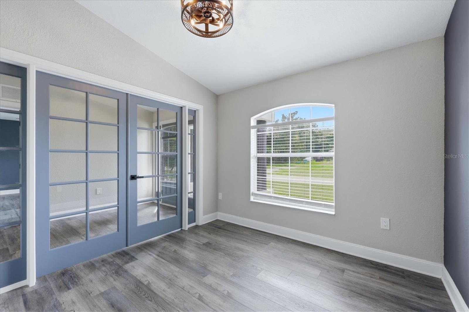 Single Family Residence at 281 PEMBROKE DR, PORT CHARLOTTE, photo 6 of 53