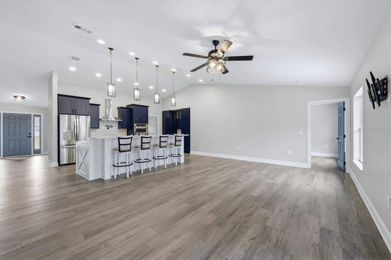 Single Family Residence at 281 PEMBROKE DR, PORT CHARLOTTE, photo 10 of 53
