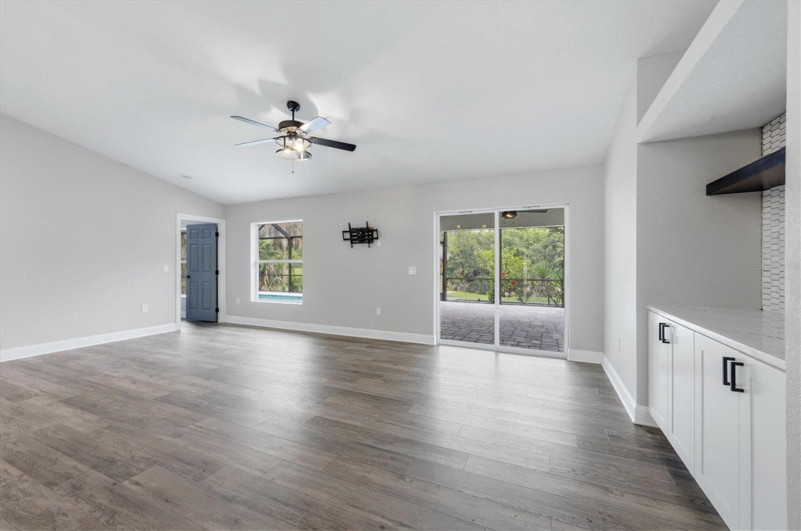 Single Family Residence at 281 PEMBROKE DR, PORT CHARLOTTE, photo 11 of 53