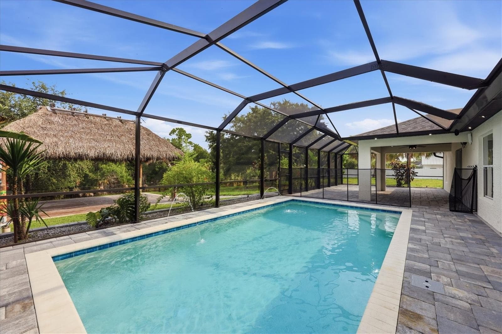 Single Family Residence at 281 PEMBROKE DR, PORT CHARLOTTE, photo 33 of 53