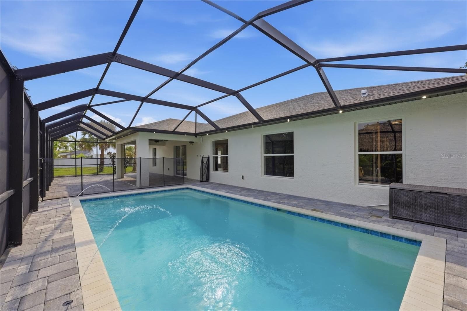 Single Family Residence at 281 PEMBROKE DR, PORT CHARLOTTE, photo 34 of 53