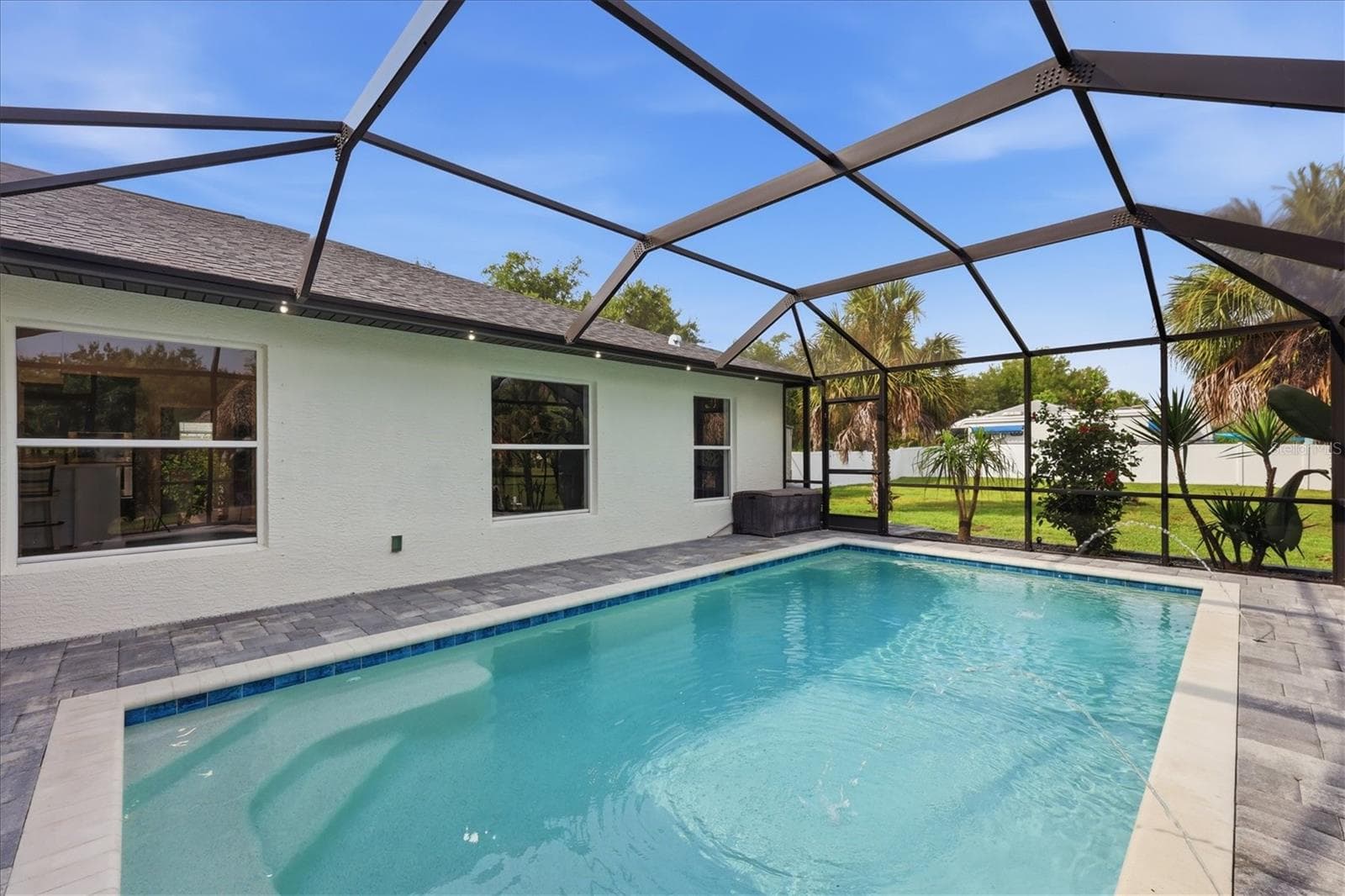 Single Family Residence at 281 PEMBROKE DR, PORT CHARLOTTE, photo 35 of 53