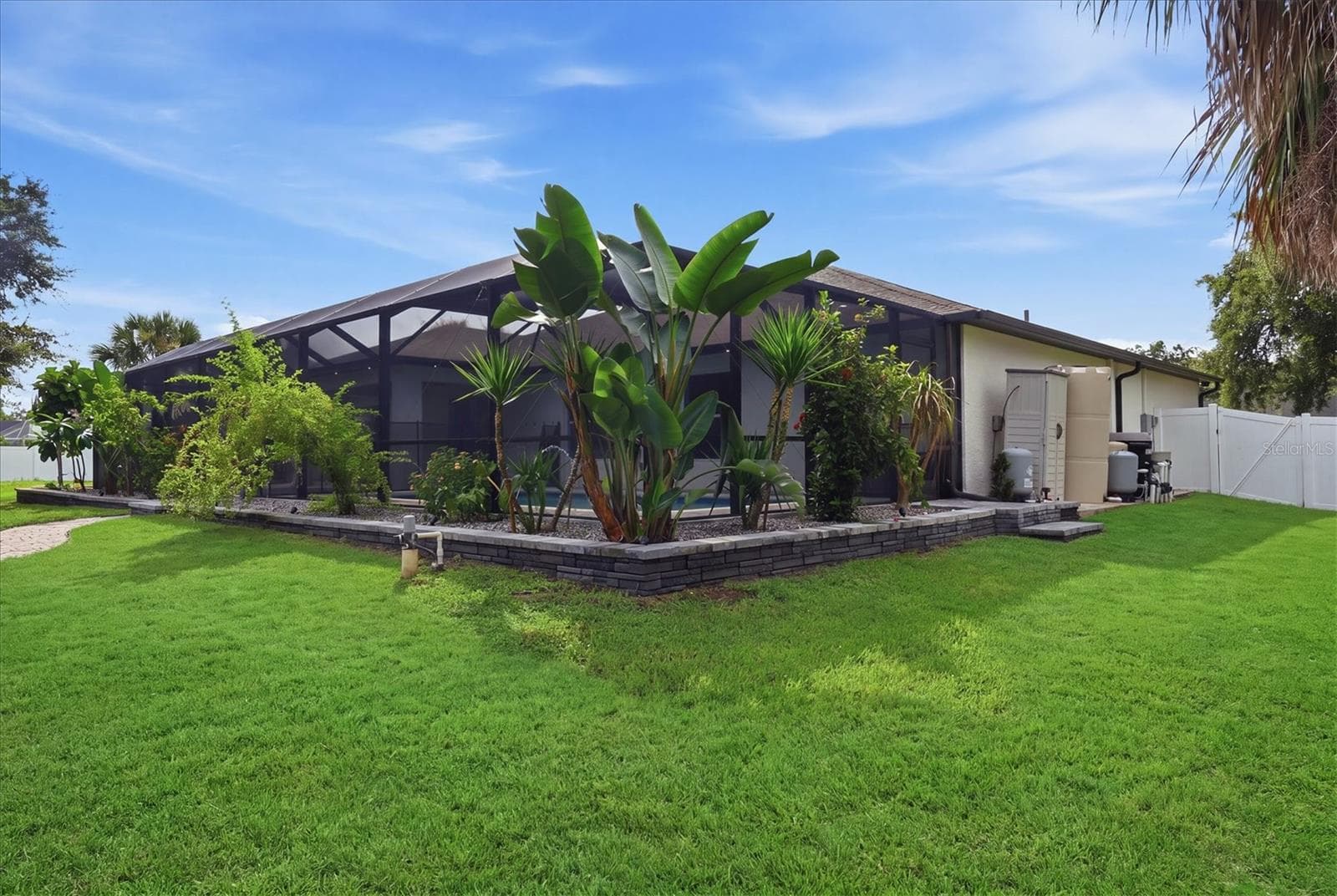 Single Family Residence at 281 PEMBROKE DR, PORT CHARLOTTE, photo 36 of 53