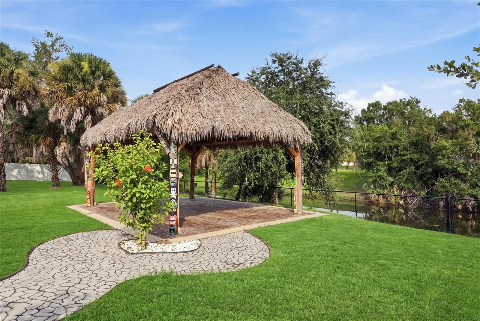 Single Family Residence at 281 PEMBROKE DR, PORT CHARLOTTE, photo 38 of 53