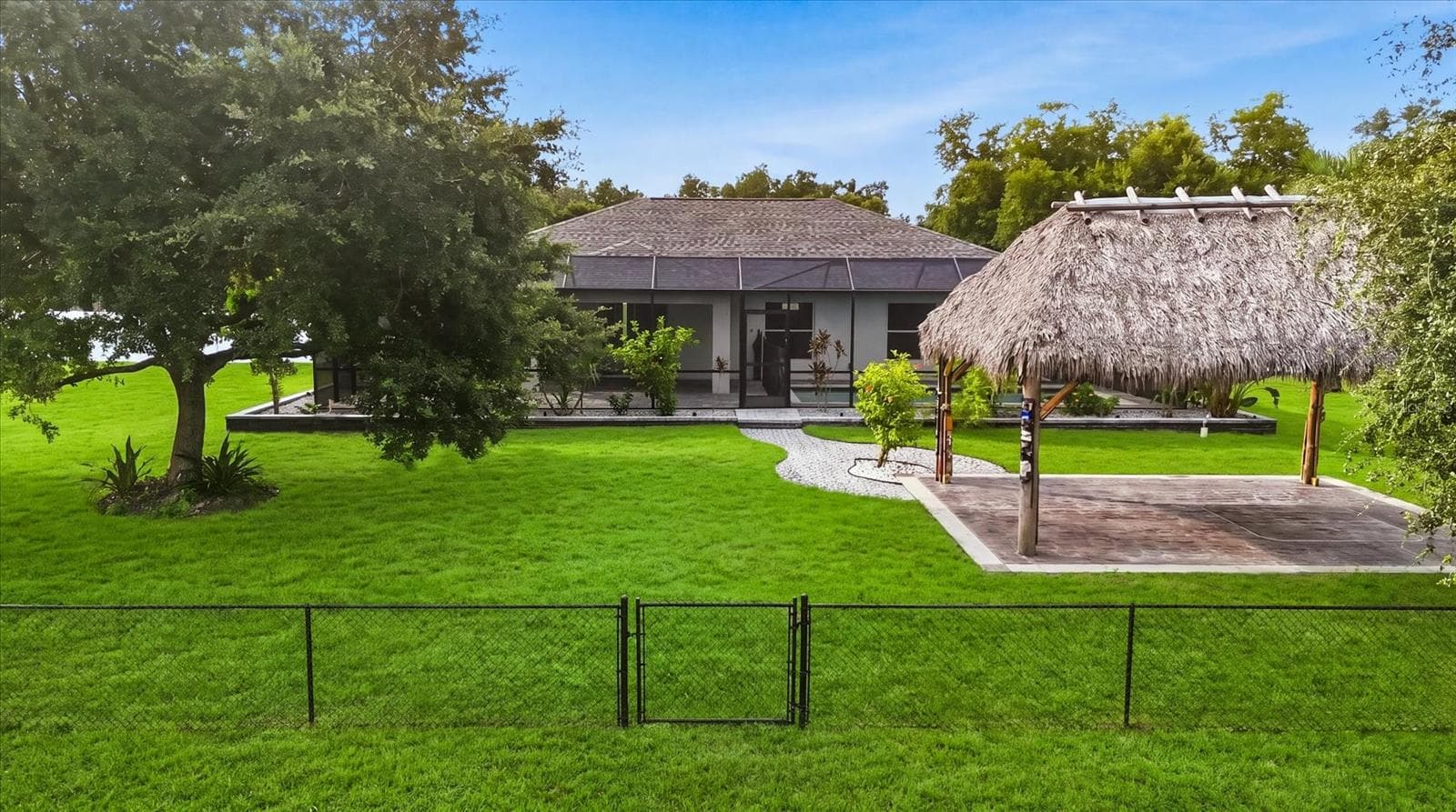 Single Family Residence at 281 PEMBROKE DR, PORT CHARLOTTE, photo 45 of 53
