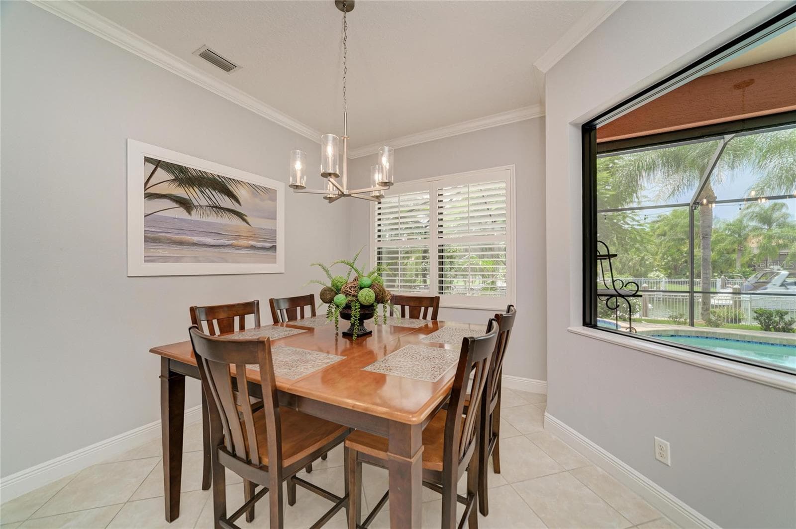 Breakfast Nook - 545 MAST DR, BRADENTON