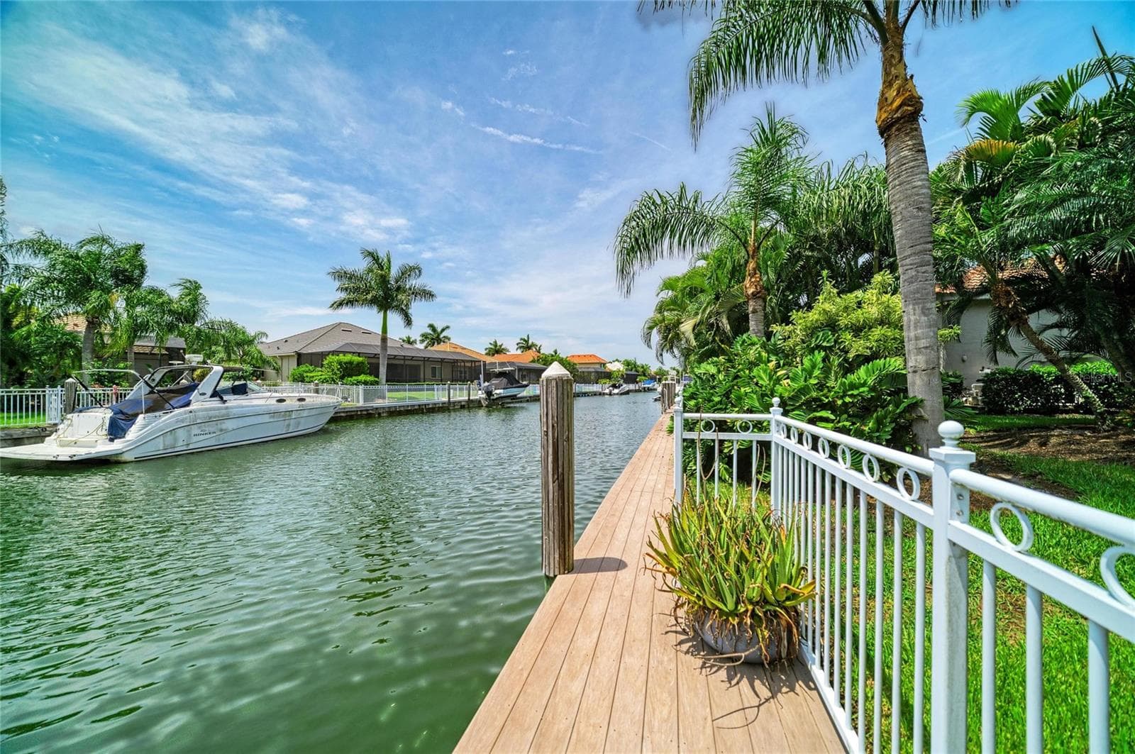Boat dock - 545 MAST DR, BRADENTON