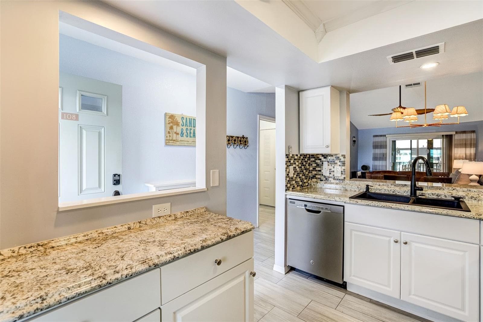 Extra Counter Space - 460 S PAULA DR #108, DUNEDIN