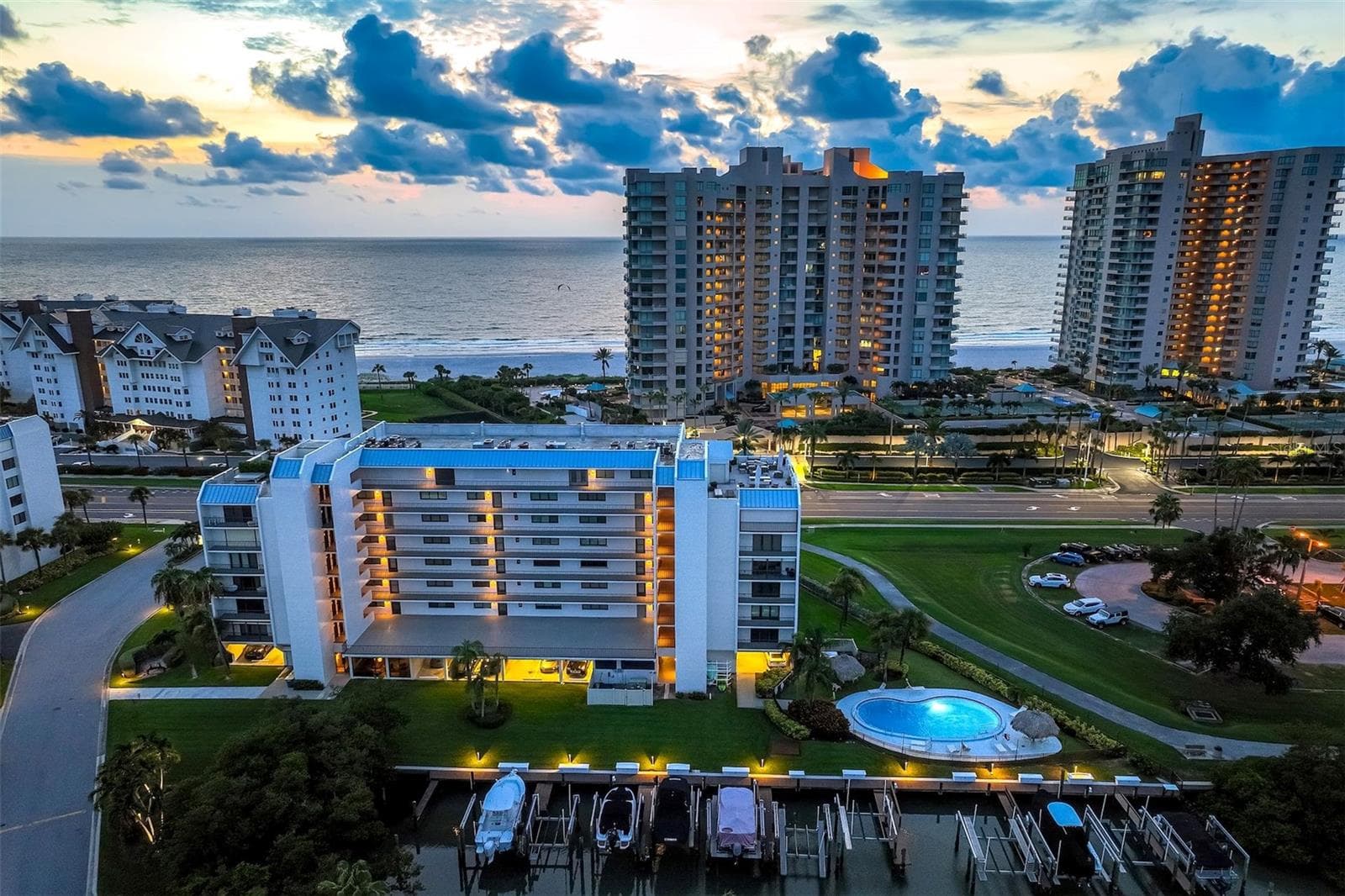 1581 GULF BLVD #203N