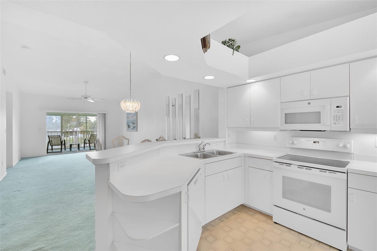 Kitchen - 5725 GREENWOOD AVE #4201, NORTH PORT