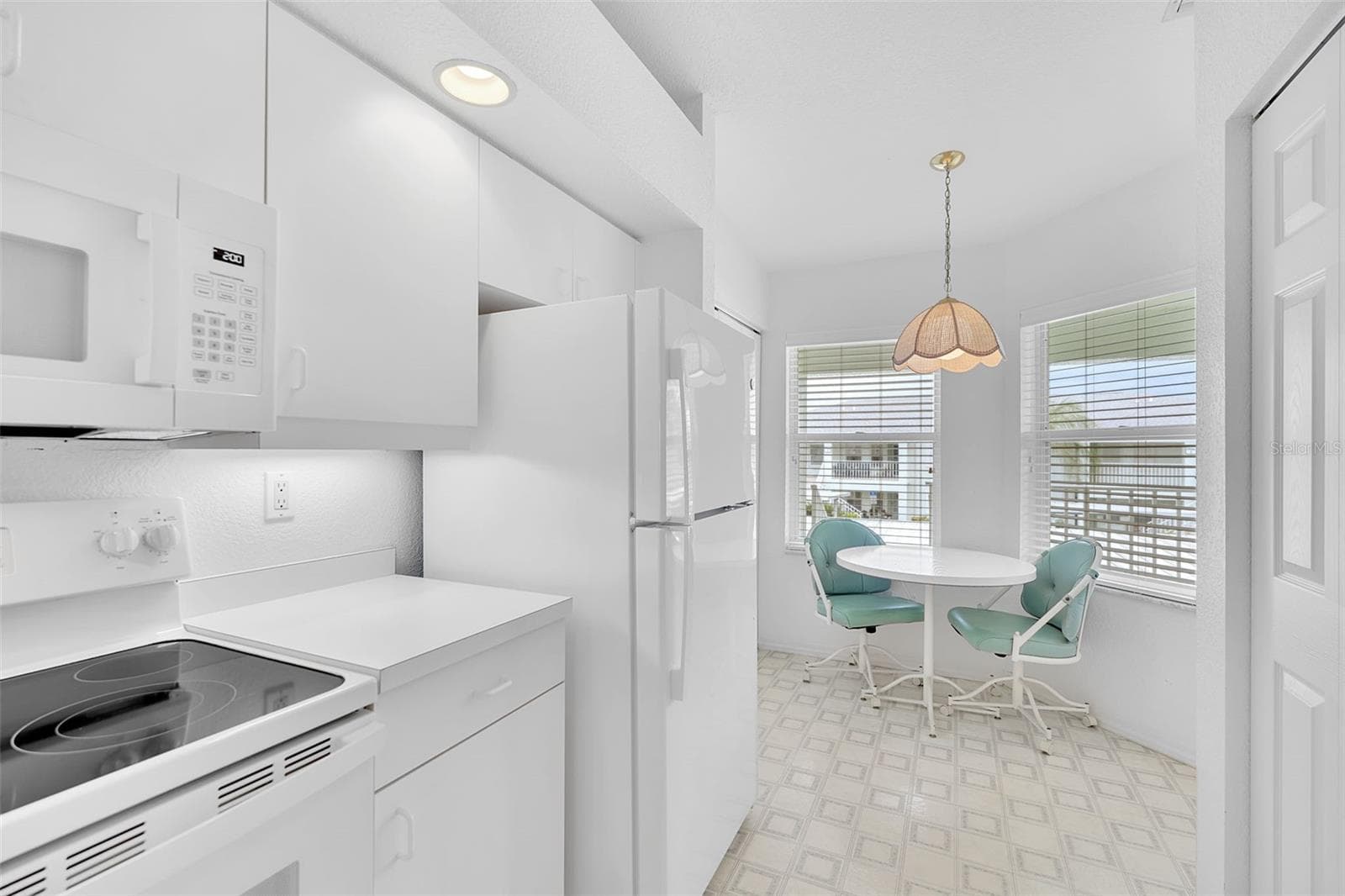 Condominium at 5725 GREENWOOD AVE #4201, NORTH PORT, photo 7 of 38
